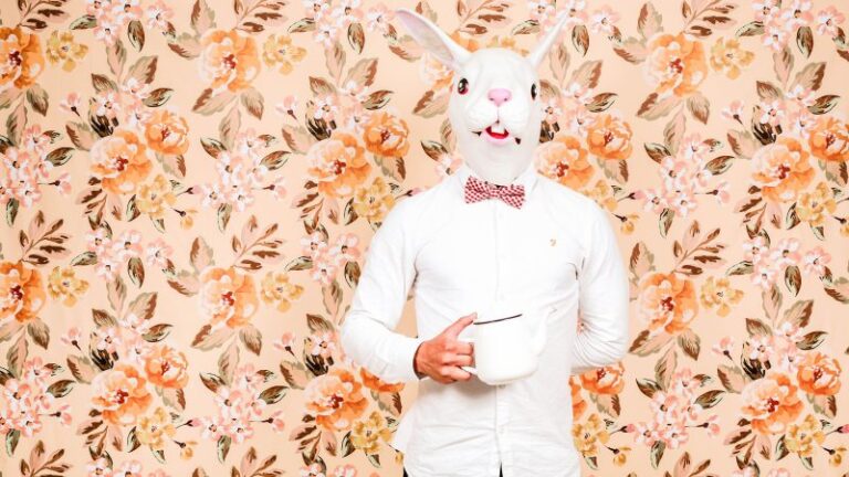 Make Your Own DIY Photo Booth Backdrops